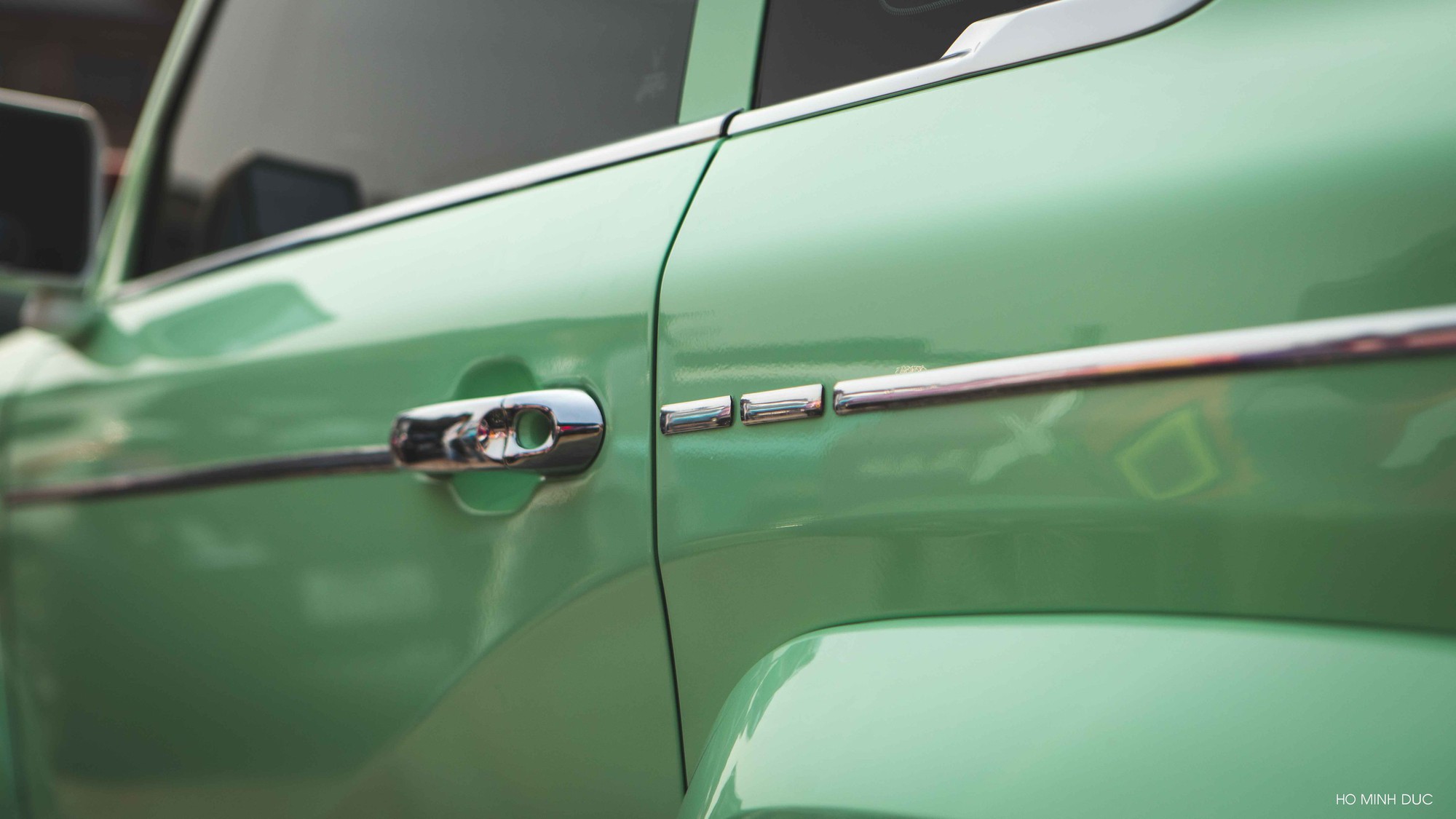 Bỏ 2 cây vàng làm VinFast VF 3 độc nhất: Biến mâm xe thành loa, hát karaoke từ sáng đến tối không hết pin - Ảnh 15