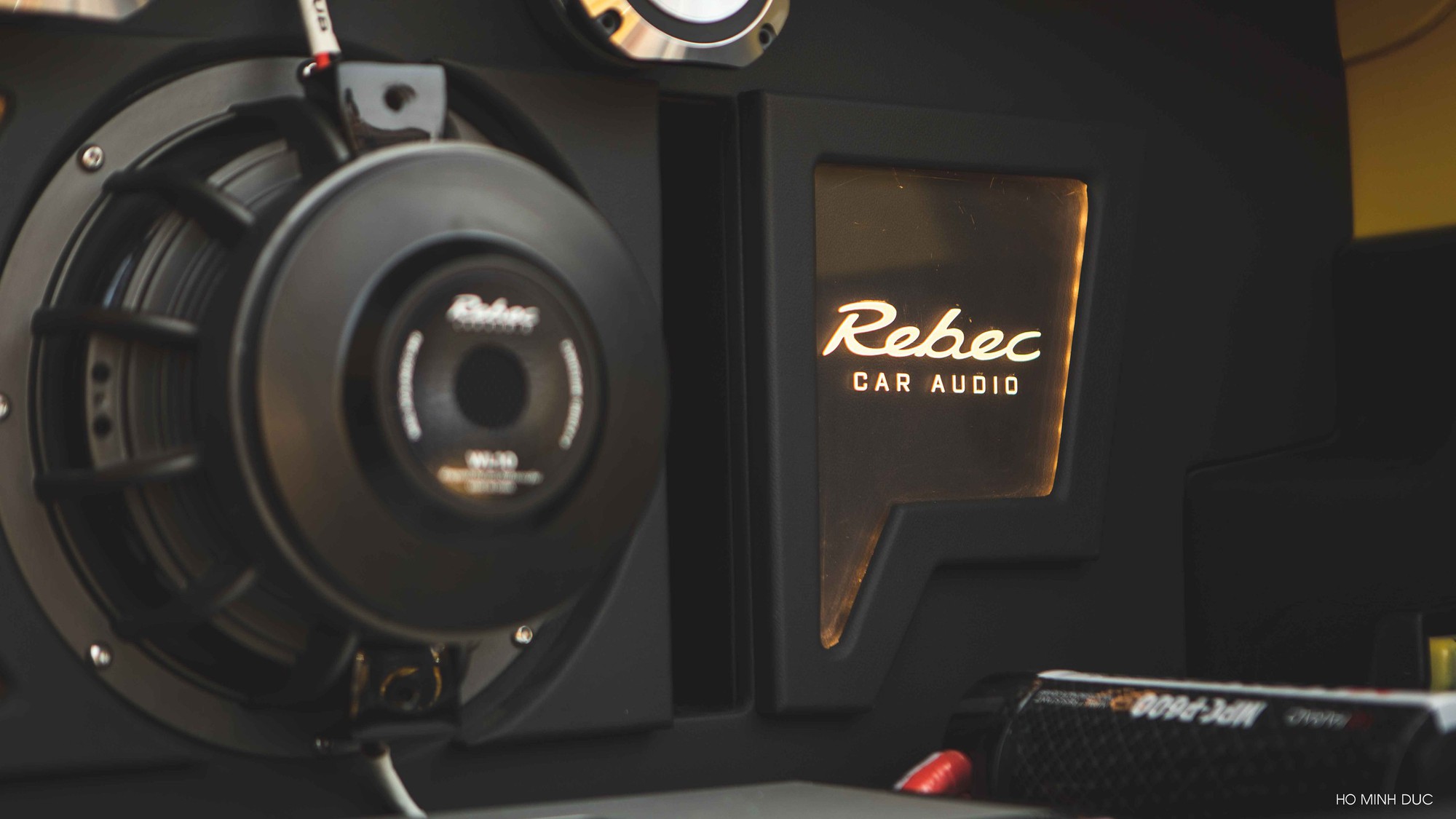 Bỏ 2 cây vàng làm VinFast VF 3 độc nhất: Biến mâm xe thành loa, hát karaoke từ sáng đến tối không hết pin - Ảnh 22