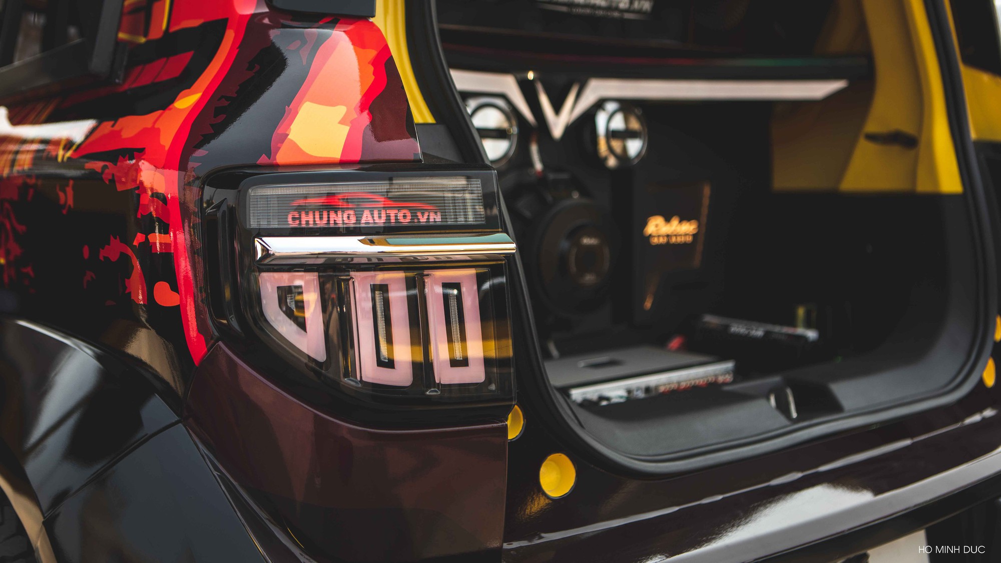 Bỏ 2 cây vàng làm VinFast VF 3 độc nhất: Biến mâm xe thành loa, hát karaoke từ sáng đến tối không hết pin - Ảnh 30