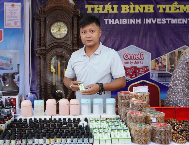 8x Thái Bình về quê khởi nghiệp với loại cây “lạ”, thu về hàng trăm triệu đồng - Ảnh 6