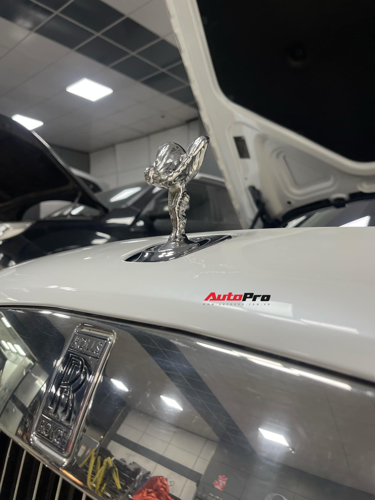 Đại gia Nghệ An tậu Rolls-Royce Ghost hậu chia tay Lamborghini Huracan: Chạy siêu xe đường dài bị mệt nên đổi sang xe siêu sang, mua gần 15 tỷ đồng, có thể đổi trong tương lai - Ảnh 7