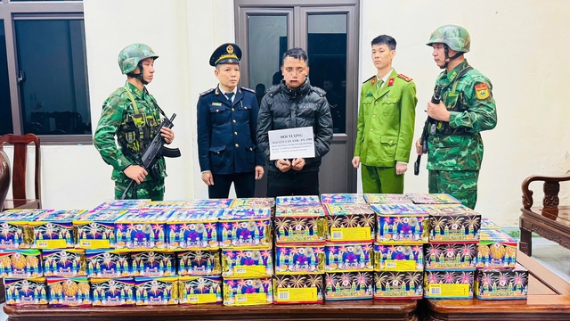 Bí mật bên trong két nước của xe đầu kéo nhập cảnh từ Lào về Việt Nam - Ảnh 1