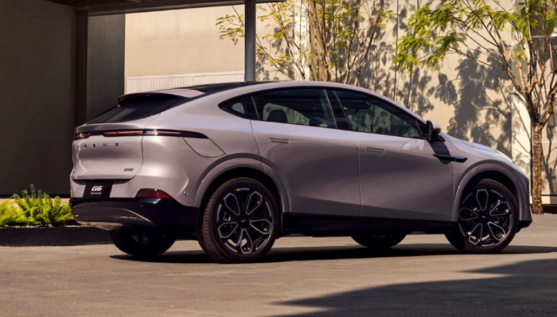 SUV ngang cỡ Santa Fe giá rẻ ra mắt phiên bản 2025 tại TQ: Giá khởi điểm hơn 600 triệu đồng, pin AI sạc 10 phút đi 450 km - Ảnh 2