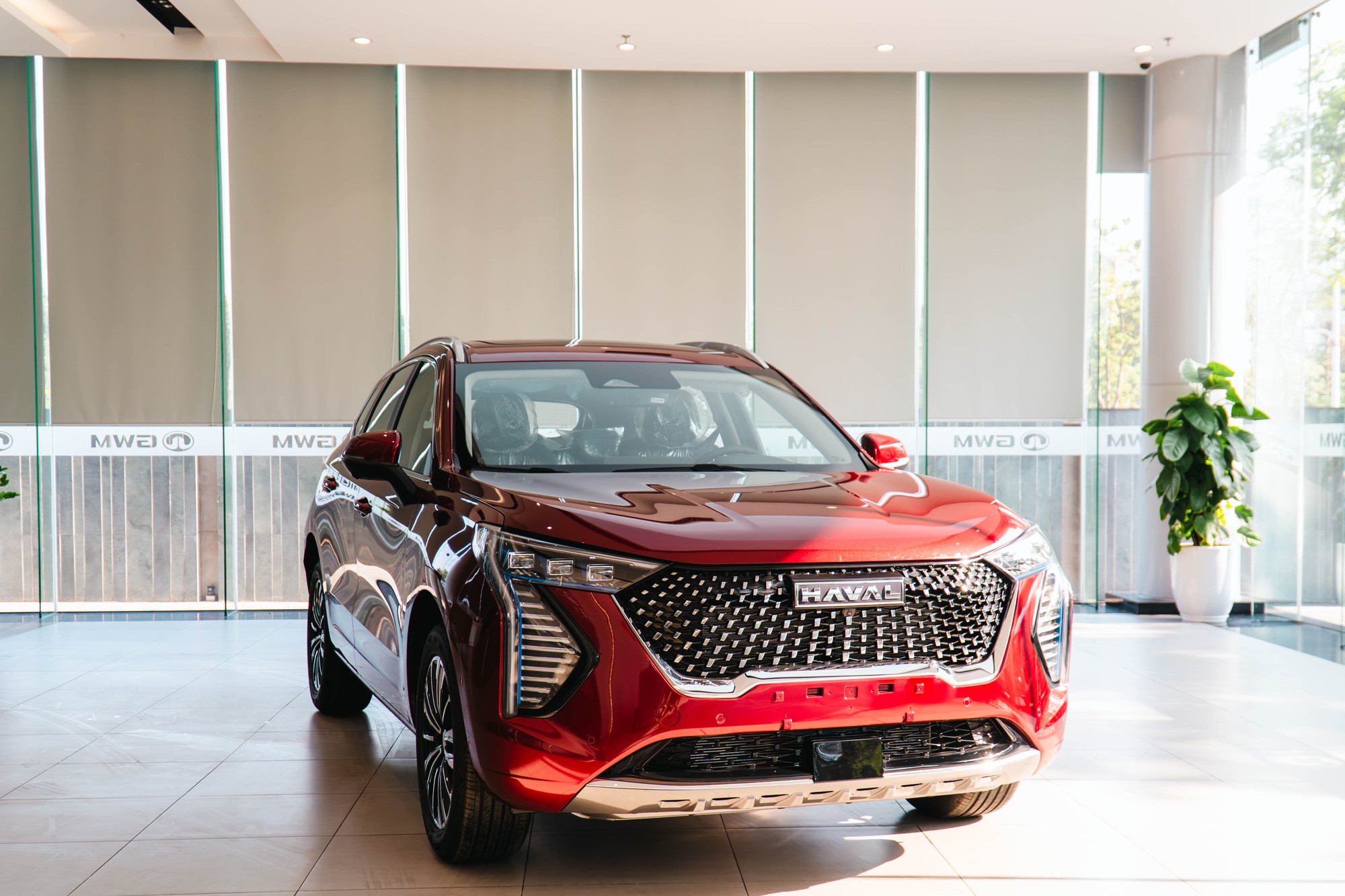 Haval Jolion Hybrid chốt giá 669-719 triệu đồng và đây là những điều cần biết về tân binh muốn cạnh tranh Toyota Corolla Cross - Ảnh 1