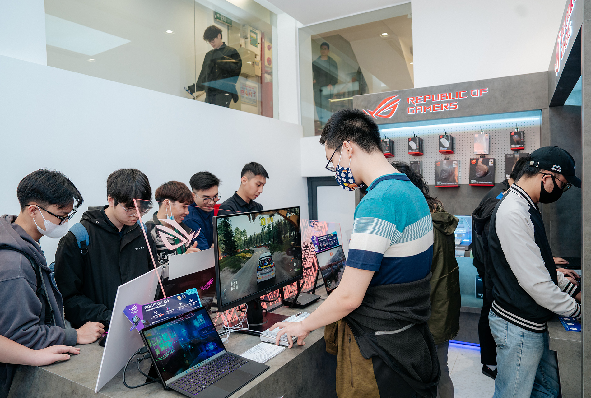 ASUS đón đầu kỷ nguyên laptop AI và mở rộng trải nghiệm thương hiệu tại Việt Nam - Ảnh 2