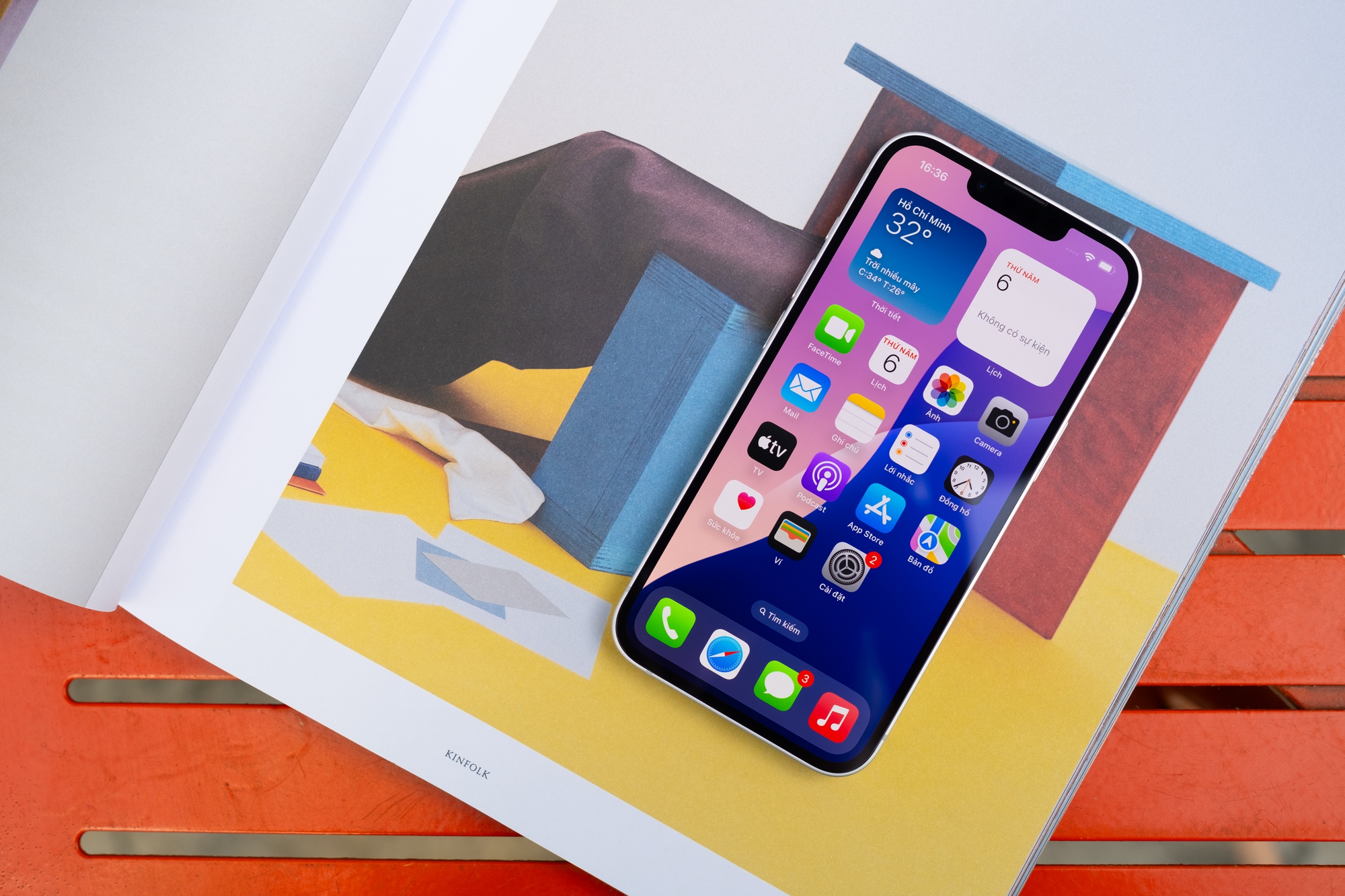 Dùng iPhone 16e chính hãng VN/A sau 3 ngày: Thiết kế đã thấy nhưng có một thứ chưa từng có! - Ảnh 3