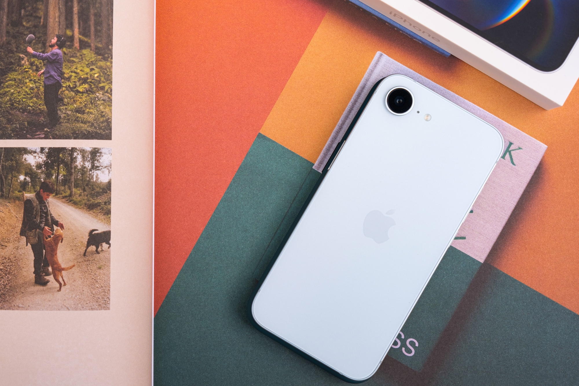 Dùng iPhone 16e chính hãng VN/A sau 3 ngày: Thiết kế đã thấy nhưng có một thứ chưa từng có! - Ảnh 2