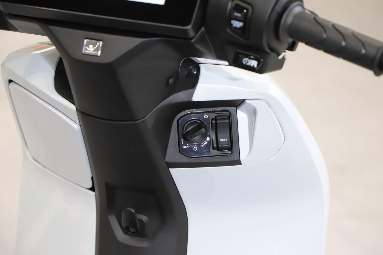 Honda tung 'át chủ bài' thế chân xe xăng: Thiết kế tương lai, trang bị đỉnh không thiếu thứ gì - về đại lý trong tháng 6 - Ảnh 6