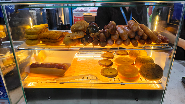 Cầm 100k có tự tin 'phá đảo thiên đường ẩm thực' ở GS25 - chuỗi cửa hàng tiện lợi vừa khai trương đồng loạt 6 store ở Hà Nội? - Ảnh 11