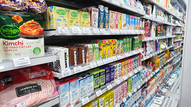 GS25 đổ bộ Hà Nội: Có gì hot tại chuỗi cửa hàng tiện lợi Hàn Quốc khiến genZ đội mưa đi trải nghiệm? - Ảnh 4