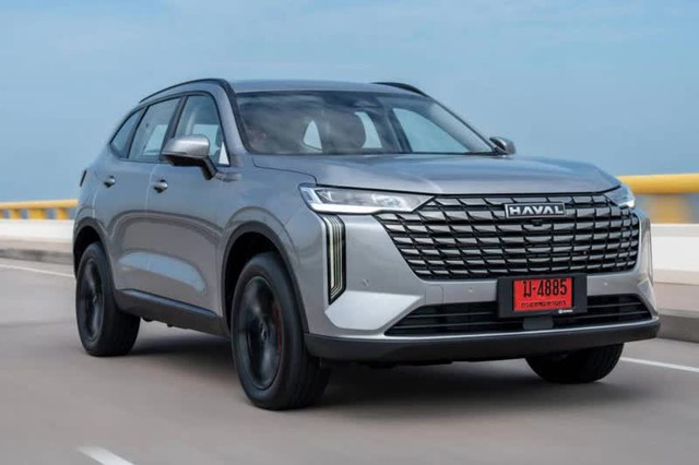 SUV ngang cỡ CR-V ra bản nâng cấp mới, đẹp hơn, siêu tiết kiệm xăng, ở Việt Nam đang giảm giá tới 200 triệu đồng - Ảnh 2