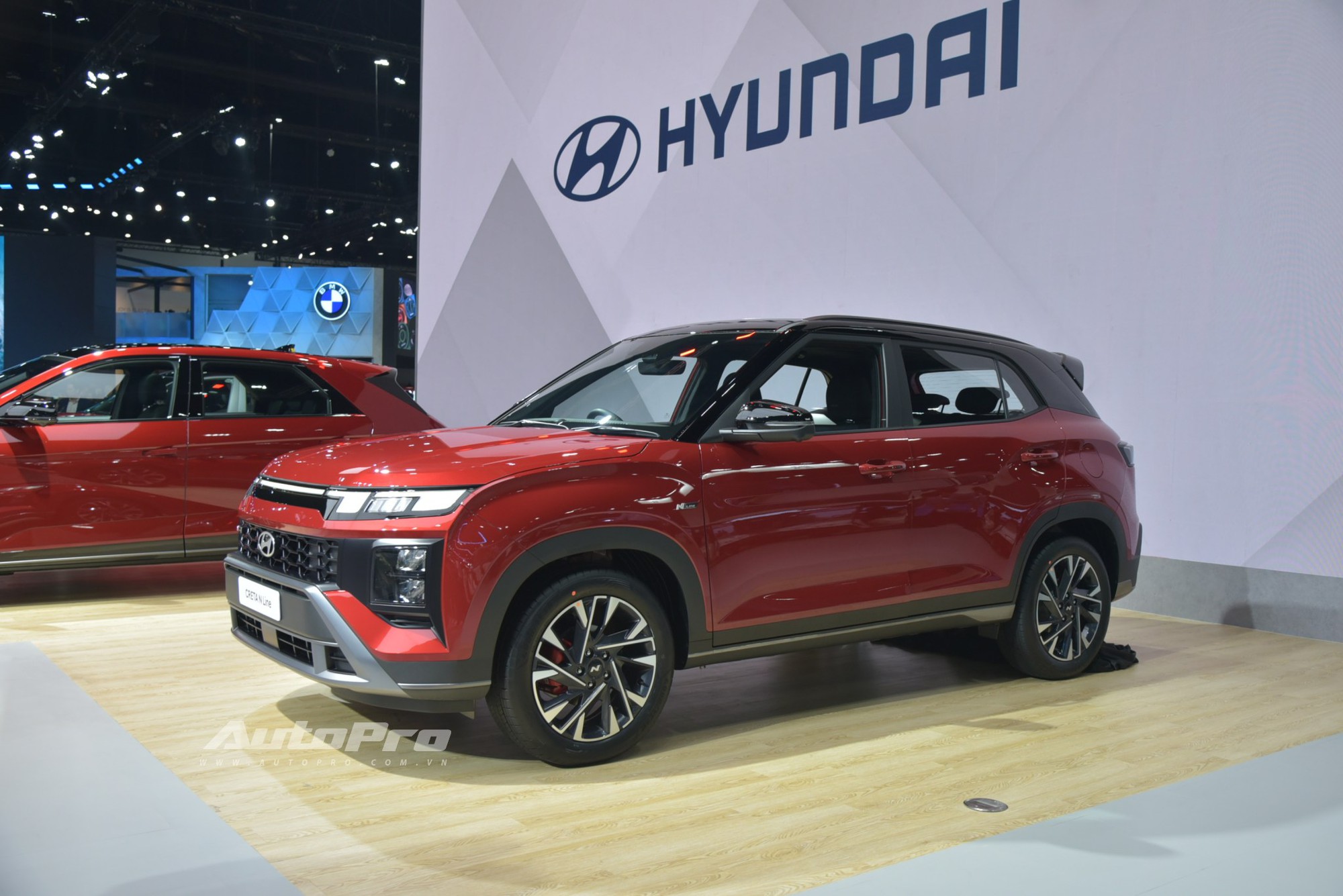 Xem thực tế Hyundai Creta 2025 sắp ra mắt Việt Nam: Góc cạnh hơn, có bản thể thao, màn hình kép xịn sò, cạnh tranh Seltos, Xforce - Ảnh 1