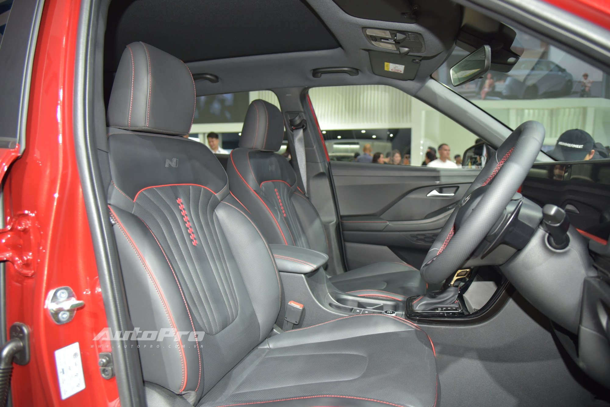 Xem thực tế Hyundai Creta 2025 sắp ra mắt Việt Nam: Góc cạnh hơn, có bản thể thao, màn hình kép xịn sò, cạnh tranh Seltos, Xforce - Ảnh 16