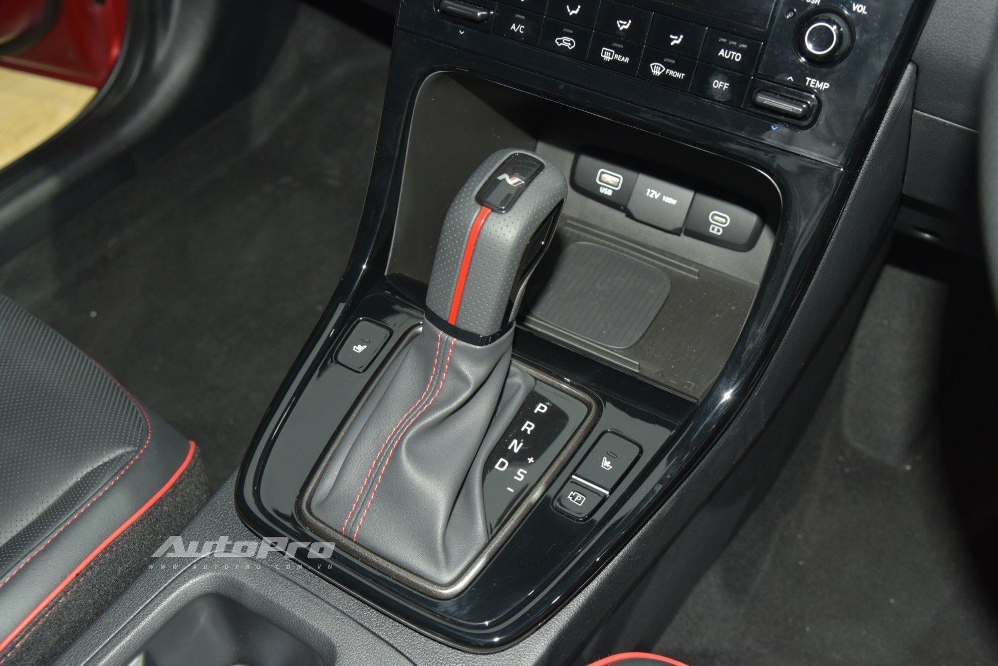 Xem thực tế Hyundai Creta 2025 sắp ra mắt Việt Nam: Góc cạnh hơn, có bản thể thao, màn hình kép xịn sò, cạnh tranh Seltos, Xforce - Ảnh 14