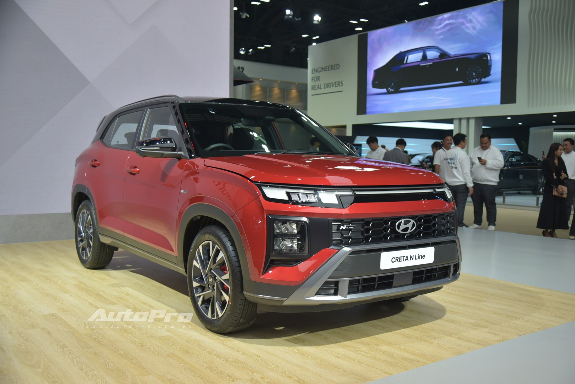 Xem thực tế Hyundai Creta 2025 sắp ra mắt Việt Nam: Góc cạnh hơn, có bản thể thao, màn hình kép xịn sò, cạnh tranh Seltos, Xforce - Ảnh 2