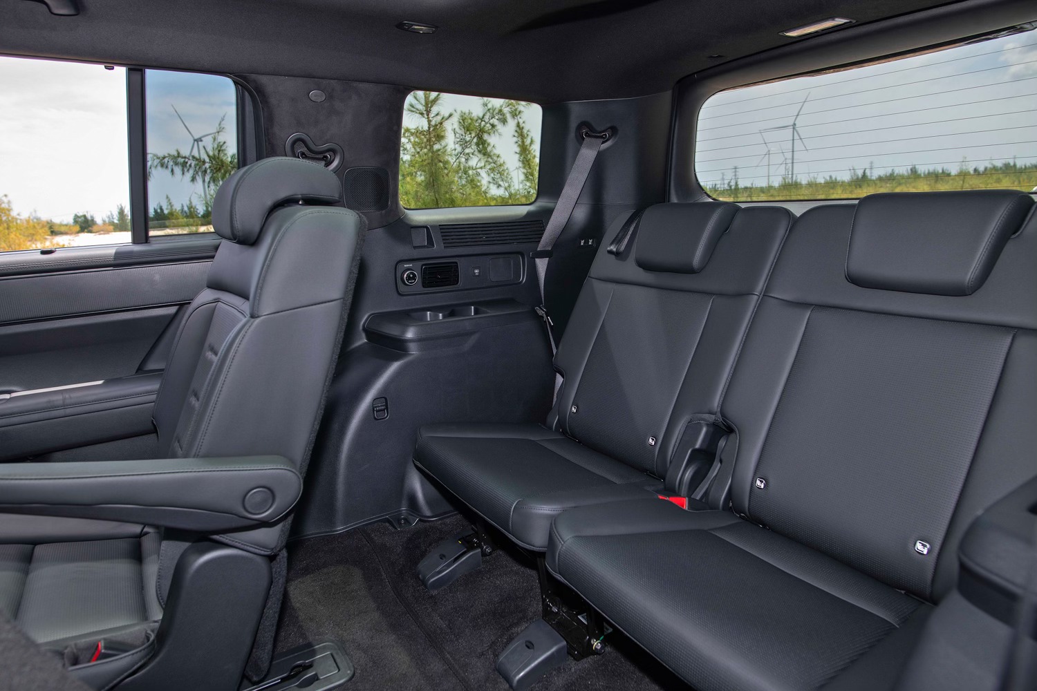 Hyundai Santa Fe 'xả kho' giảm kỷ lục 115 triệu tại đại lý: Bản tiêu chuẩn còn 970 triệu, rẻ hơn cả Everest, Kodiaq đời cũ - Ảnh 18