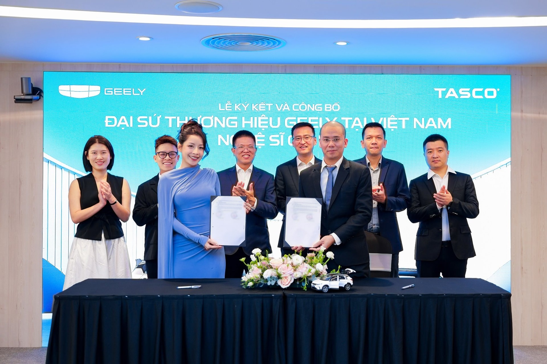 Chi Pu lần đầu tiên lái xe Geely: "Đây chính là một chiếc xe mình muốn có ngay lập tức!" - Ảnh 2