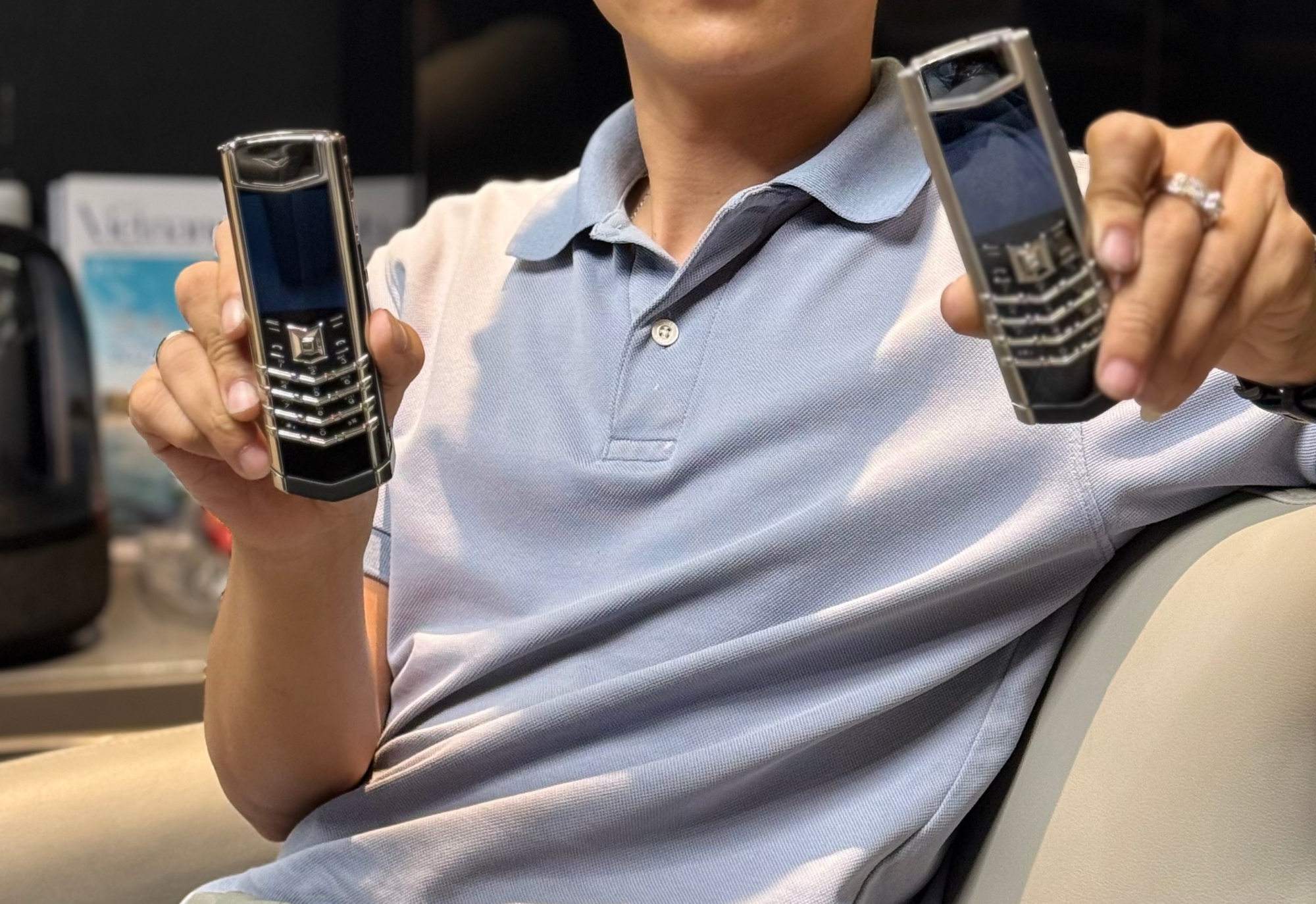 Điện thoại xa xỉ Vertu hot trở lại: Trung bình 2 ngày bán được 1 máy, doanh thu vượt 4,75 tỷ đồng trong 2 tháng đầu năm - Ảnh 1