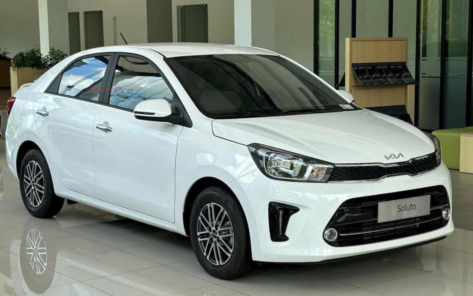 Kia Soluto bỏ bớt phiên bản, giá thực tế bản 'cao nhất' ở đại lý xuống ngang Morning - Ảnh 2