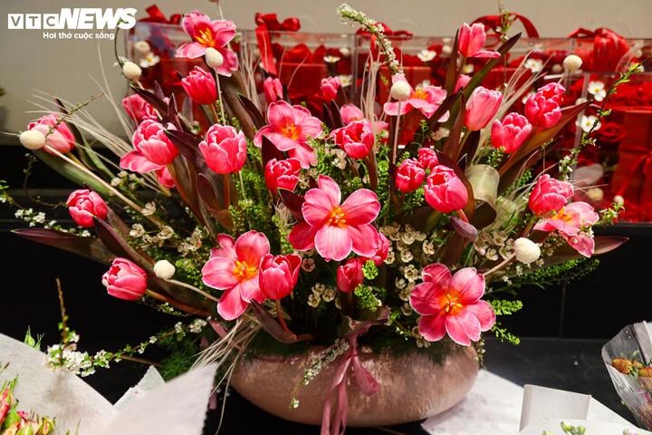 Khách hàng đổi 'gu', săn mua sen đá độc lạ dịp 8/3 - Ảnh 13