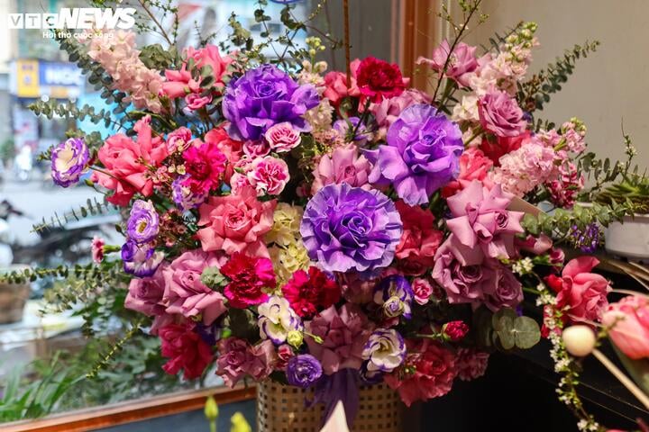 Khách hàng đổi 'gu', săn mua sen đá độc lạ dịp 8/3 - Ảnh 14