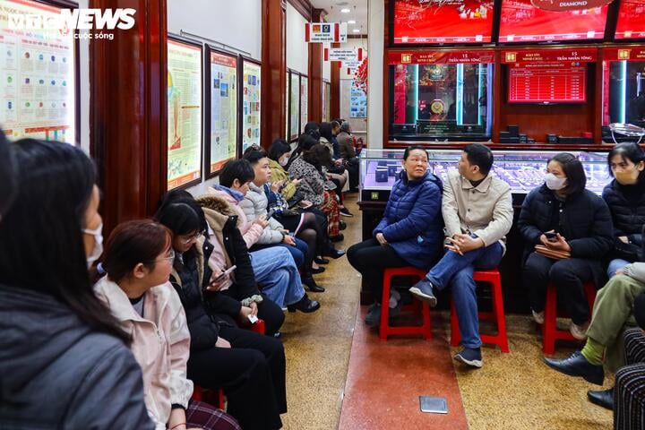 Giá vàng tăng dữ dội thế nào từ đầu năm 2025? - Ảnh 3