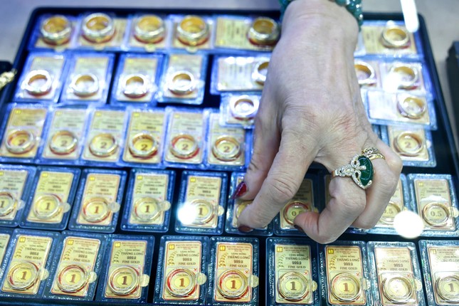 Giá vàng nhẫn tiếp tục tăng mạnh - Ảnh 1