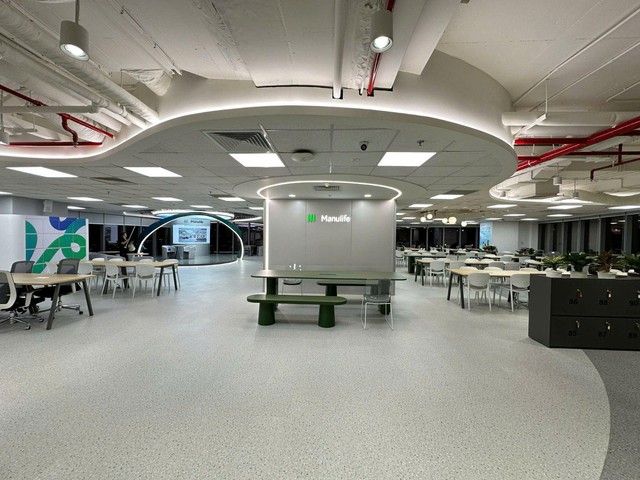 Manulife khai trương văn phòng mới tại “phố” tài chính Quận 1, TP.HCM - Ảnh 1