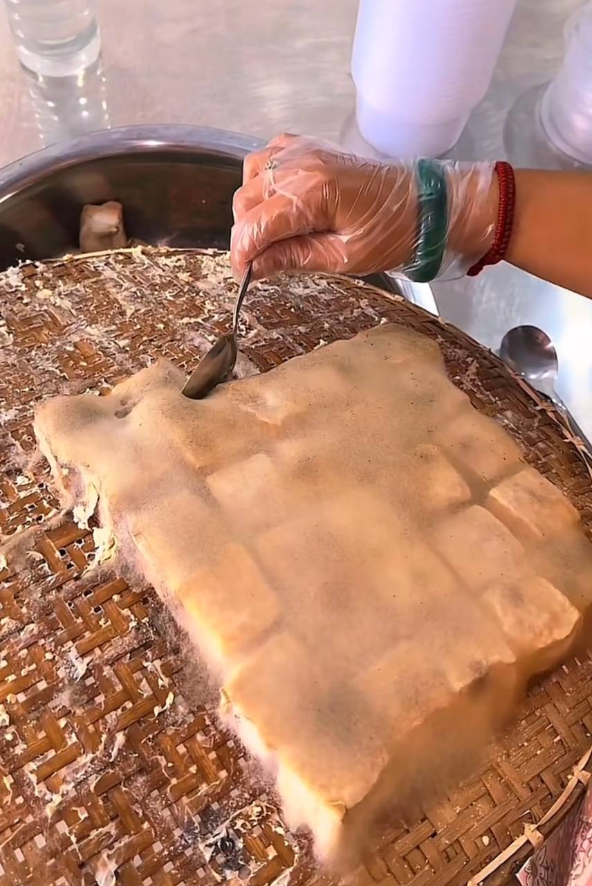 Món ăn "lông lá" đang khiến cả làng TikTok Việt rủ nhau làm: Đơn giản mà ít người thành công, sai một li là đi vào viện - Ảnh 16