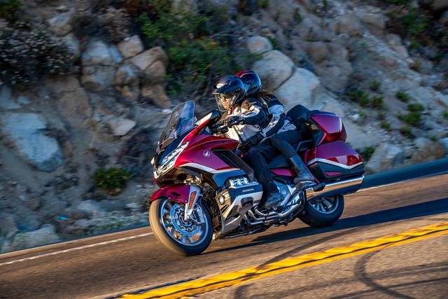 Xe tay ga SH sang chảnh nhưng vẫn chỉ bằng một góc so với xe 'khủng' nhất Honda đang bán tại Việt Nam - Ảnh 6