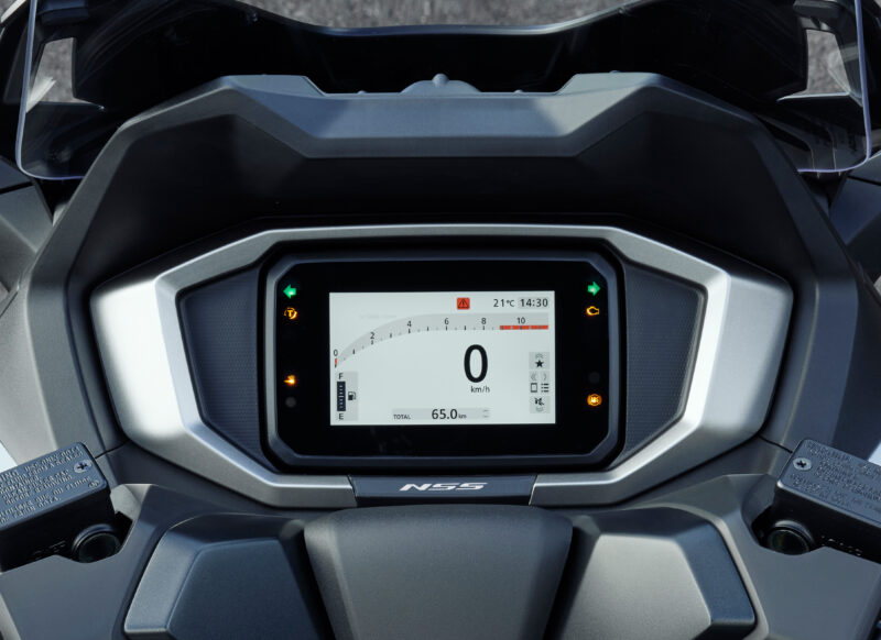 Honda có xe ga cao cấp mới, động cơ 'khủng', màn hình TFT màu 5 inch, an toàn vượt trội - Ảnh 4