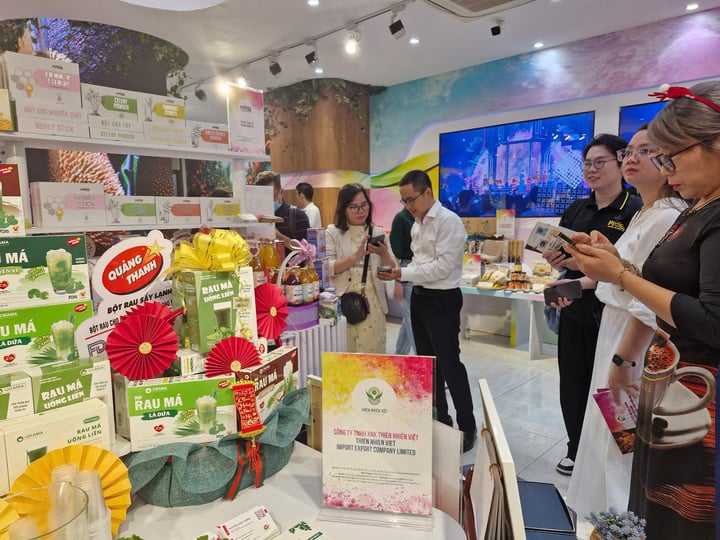 Càng bán càng lỗ, doanh nghiệp cay đắng tính chuyện rời sàn thương mại điện tử - Ảnh 1