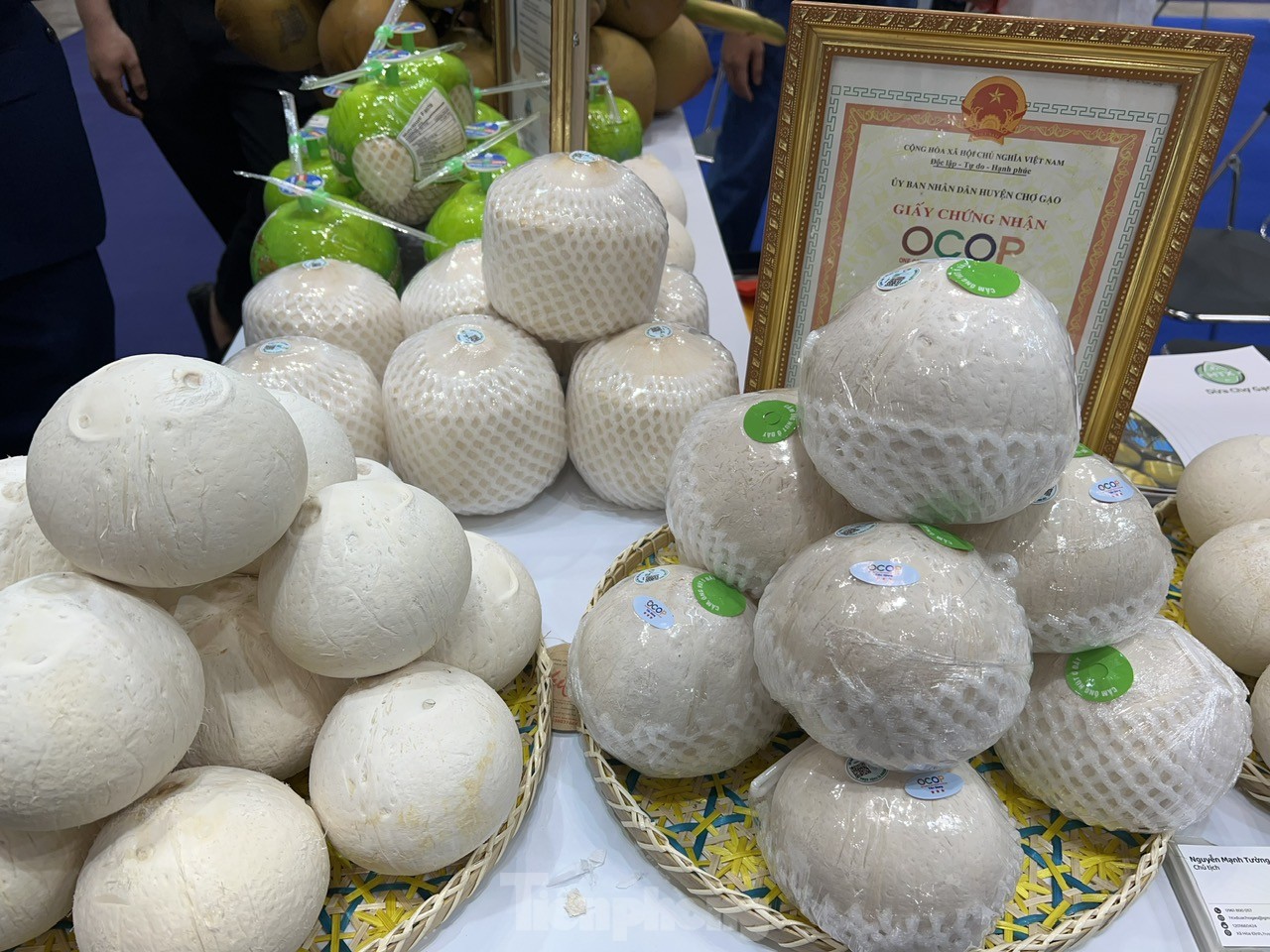 Chanh leo độc lạ giá cao chót vót vẫn không có mà bán - Ảnh 4