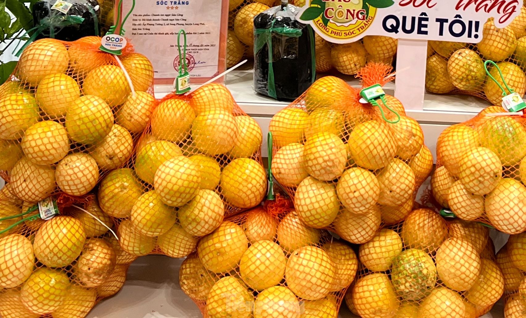 Chanh leo độc lạ giá cao chót vót vẫn không có mà bán - Ảnh 1