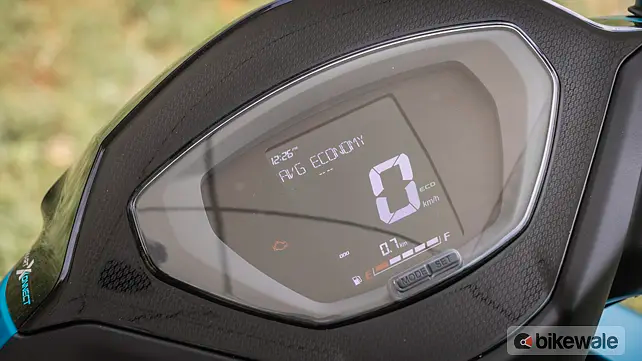 Xe ga giá 22 triệu đồng ra mắt: Thiết kế thể thao, trang bị sánh ngang LEAD - Ảnh 4