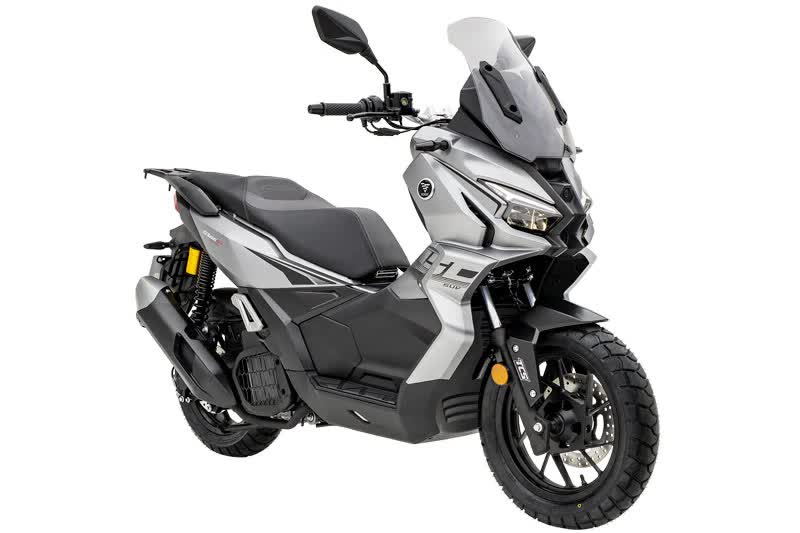 Xe ga ngon bổ rẻ gây sốt: Thiết kế cực cá tính, có kính chắn gió điện, nhiều tính năng ngang Honda SH - Ảnh 1