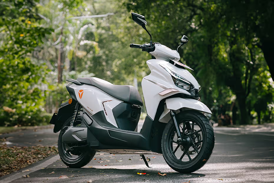 Hãng xây nhà máy 2.500 tỷ tại VN trình làng siêu phẩm xe máy điện: Công nghệ xịn không kém SH, giá mềm bất ngờ - Ảnh 5
