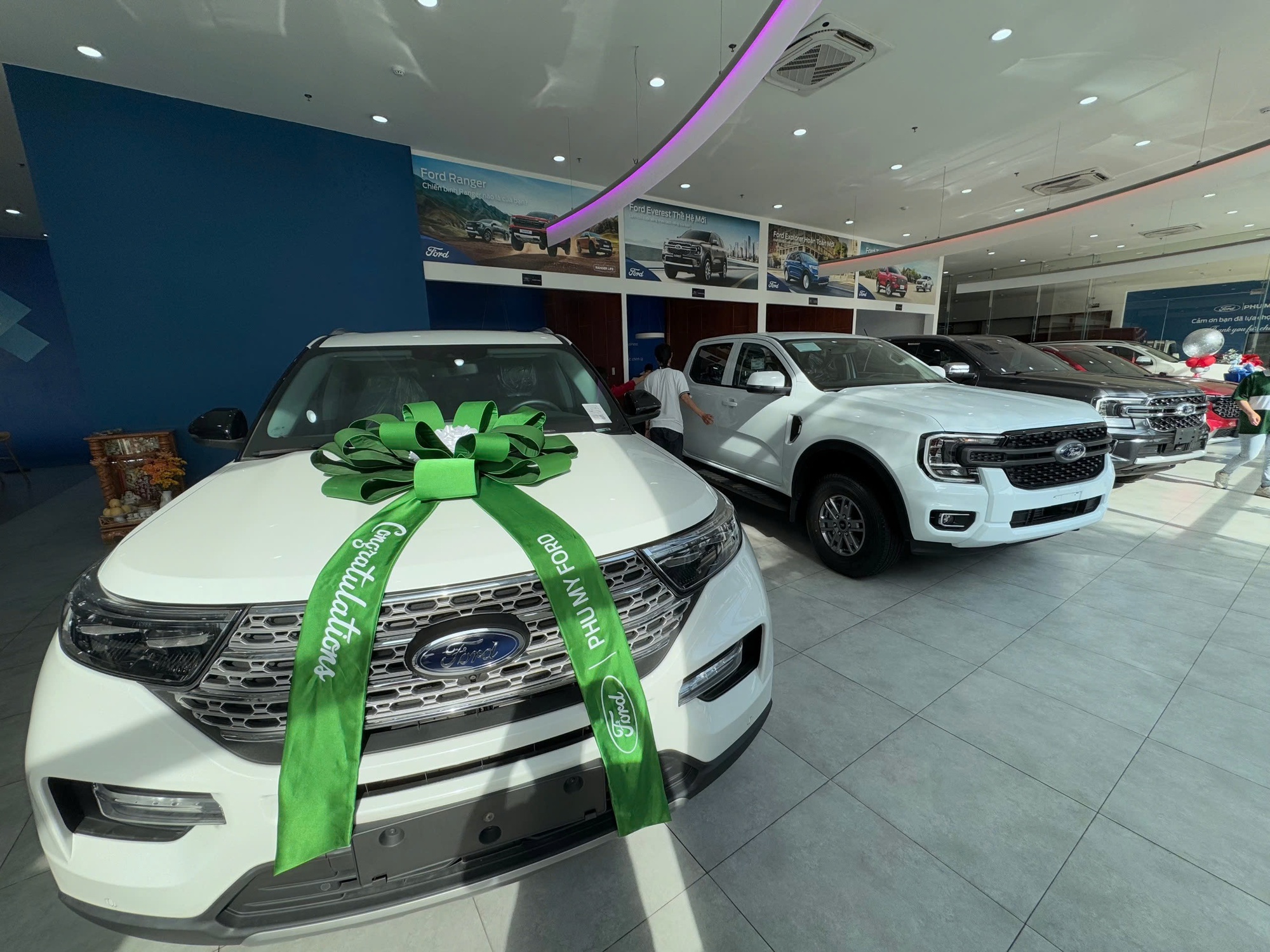 Sẽ giảm mạnh thuế nhập khẩu ô tô - Ảnh 1