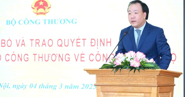 Ông Trần Hữu Linh được bổ nhiệm Cục trưởng Cục Quản lý và Phát triển thị trường trong nước