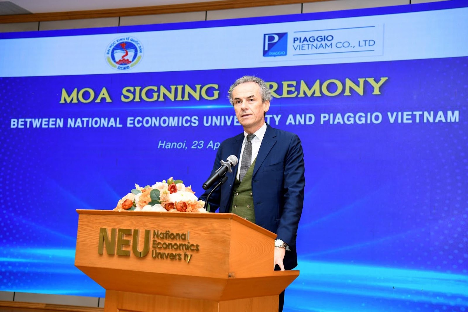 Piaggio Việt Nam ký MOU hợp tác chiến lược với Đại học Kinh tế Quốc dân - Ảnh 2