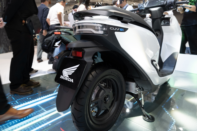 'Honda Lead chạy điện' sắp lên kệ ở VN: Chi dưới 7 triệu đã có thể mang xe về, có pin đầy trong phút mốt - Ảnh 5