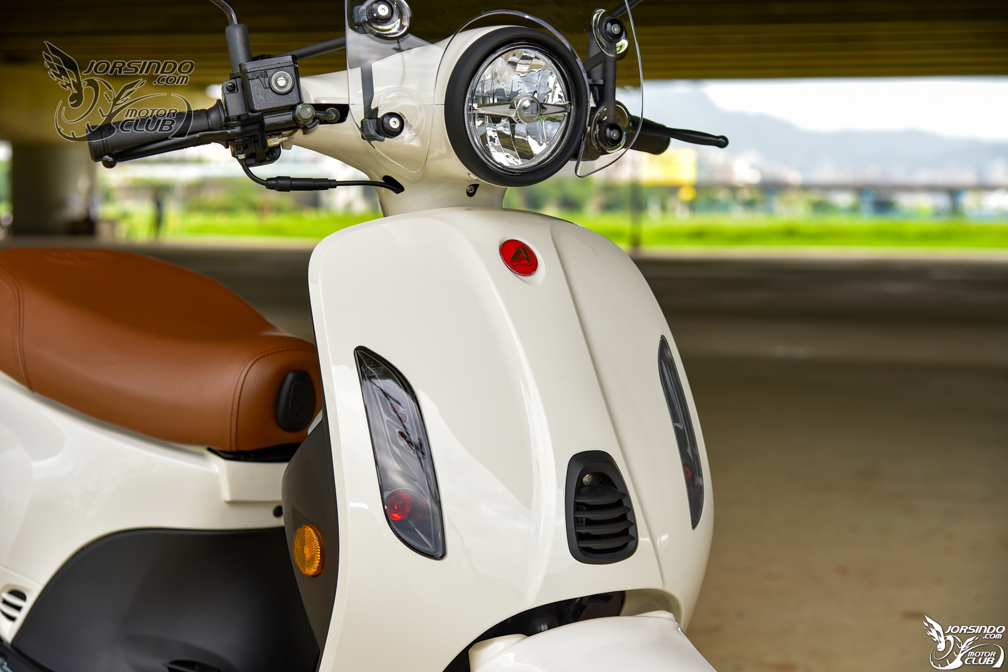 Ở Việt Nam có 2 mẫu xe tay ga vừa ra mắt: Một mẫu ăn xăng 1,9L/100km, một mẫu khỏe gấp 3 lần Vision - Ảnh 2