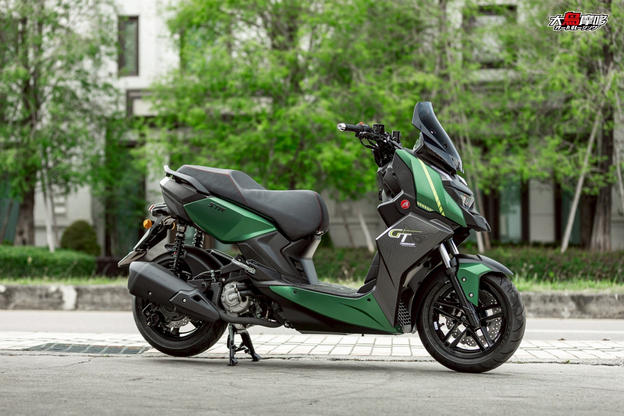 Ở Việt Nam có 2 mẫu xe tay ga vừa ra mắt: Một mẫu ăn xăng 1,9L/100km, một mẫu khỏe gấp 3 lần Vision - Ảnh 19