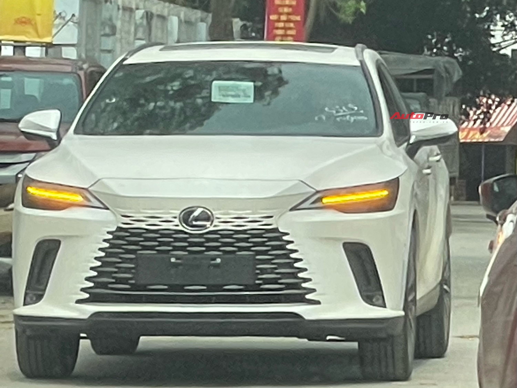 Lexus RX 350h 2025 đã về Việt Nam: Tinh ý mới thấy điểm khác bản xăng, dễ thêm công nghệ, máy tiết kiệm xăng cạnh tranh X5, Q7 - Ảnh 6