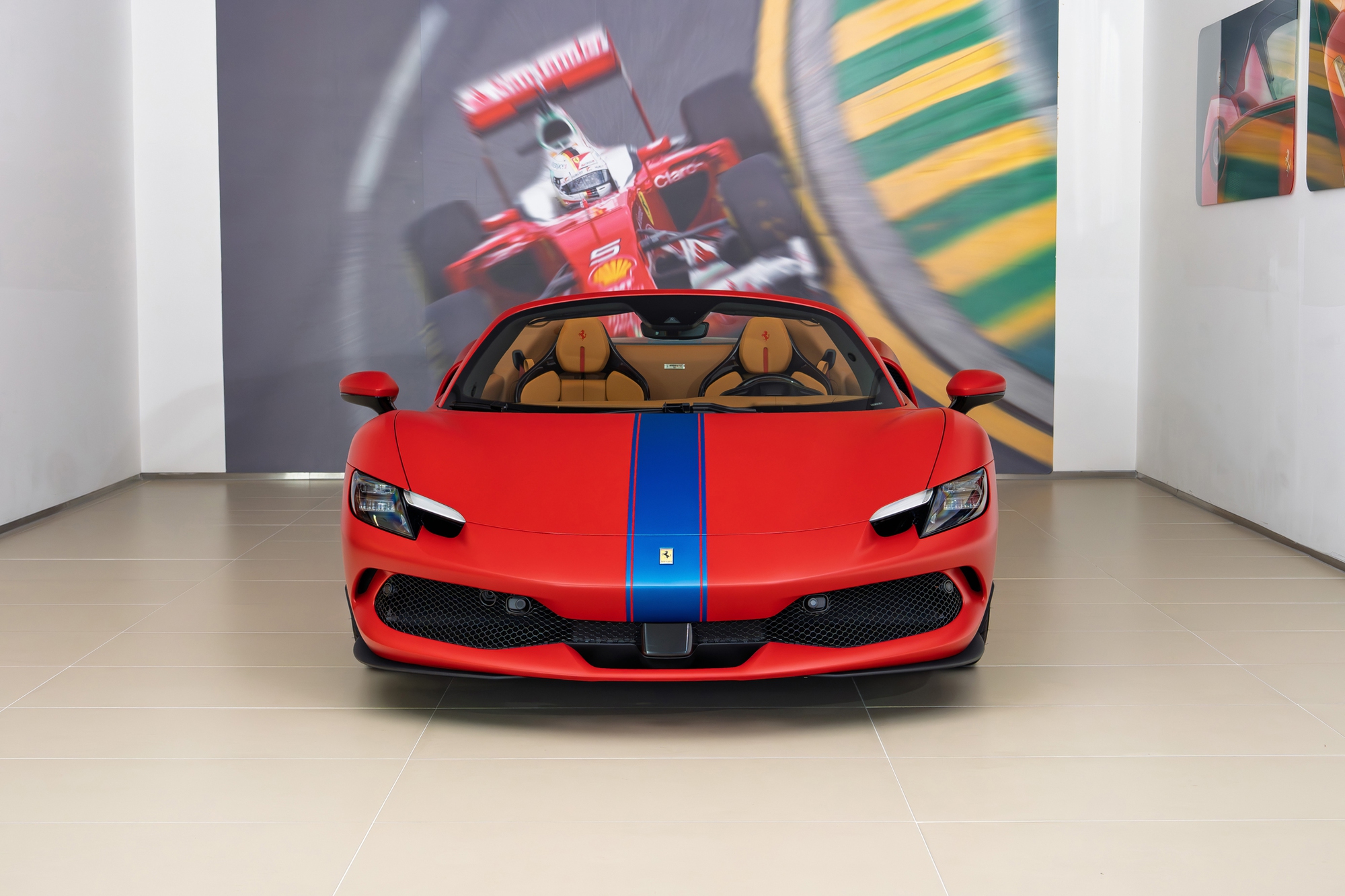 Ảnh thực tế Ferrari 296 GTS độc nhất Việt Nam: Màu sơn giống xe đua F1, nhiều chi tiết hiếm có trên siêu xe trong nước - Ảnh 2