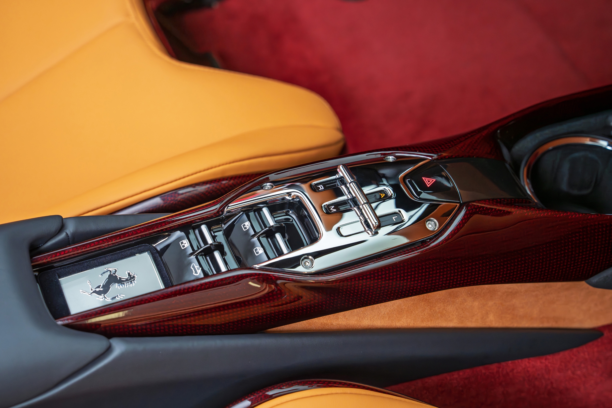 Ảnh thực tế Ferrari 296 GTS độc nhất Việt Nam: Màu sơn giống xe đua F1, nhiều chi tiết hiếm có trên siêu xe trong nước - Ảnh 10