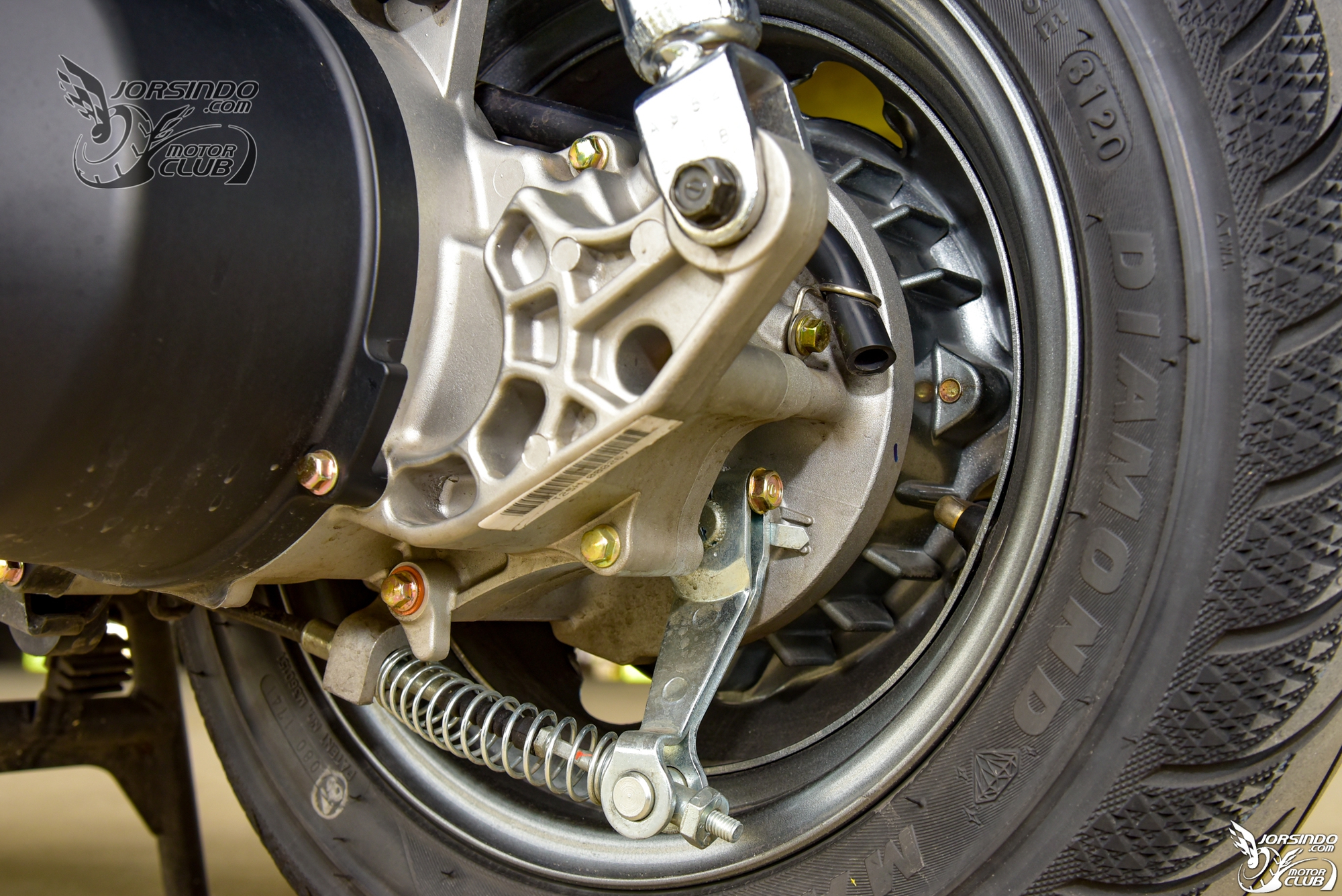 Ở Việt Nam có 2 mẫu xe tay ga vừa ra mắt: Một mẫu ăn xăng 1,9L/100km, một mẫu khỏe gấp 3 lần Vision - Ảnh 12