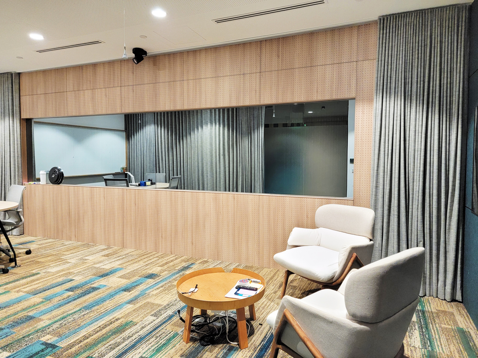 Bên trong trụ sở chính của Grab tại Singapore: Bố trí từ phòng gym, phòng karaoke đến "nhà trẻ thu nhỏ", phòng họp theo chủ đề thể thao để thúc đẩy tinh thần nhân viên - Ảnh 9