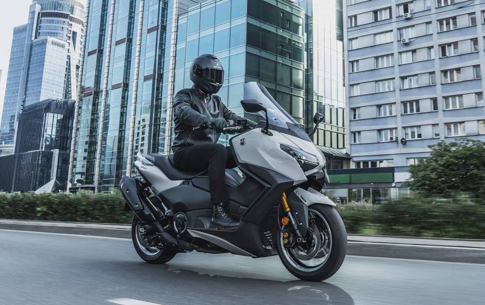 Yamaha T-Max 2025 ra mắt: Chùm cuối xe tay ga của nhà Yamaha có nâng cấp gì nổi bật? - Ảnh 2