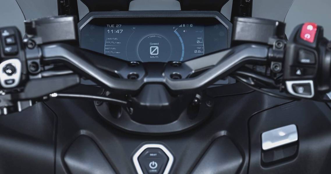 Yamaha T-Max 2025 ra mắt: Chùm cuối xe tay ga của nhà Yamaha có nâng cấp gì nổi bật? - Ảnh 5